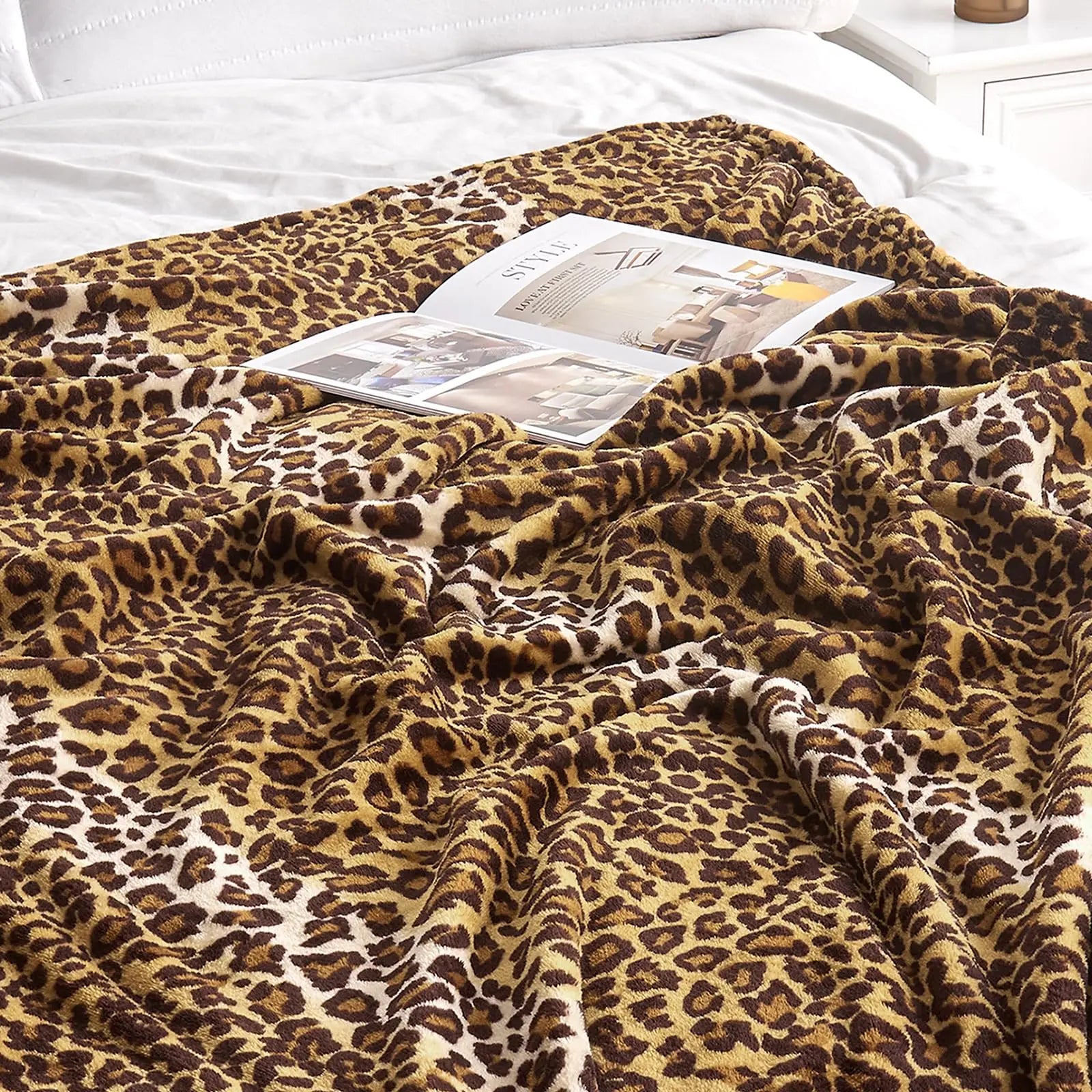 Cozy Leopard Fleece Throw